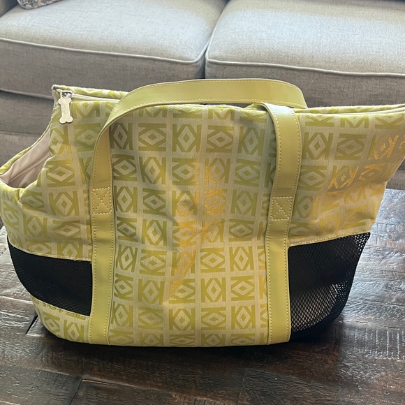 Pet Carrier Green Yellow Patterned Padded Vented Bag Tote Dog Cat - Picture 3 of 9